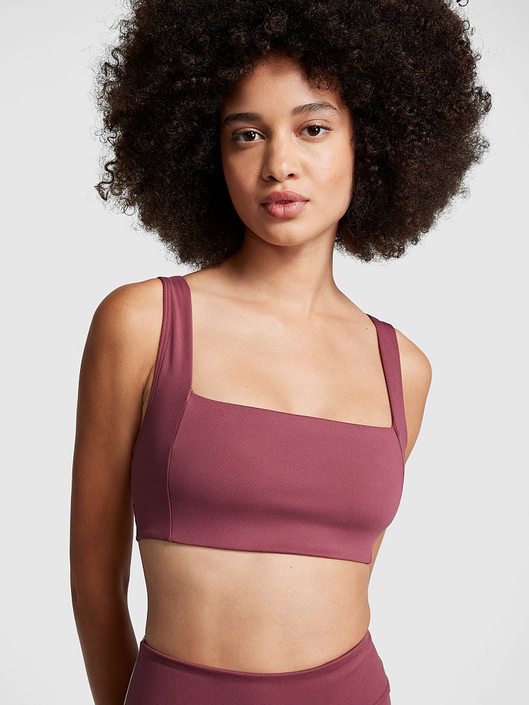 Soft Ultimate Lightly Lined Square-Neck Sports Bra